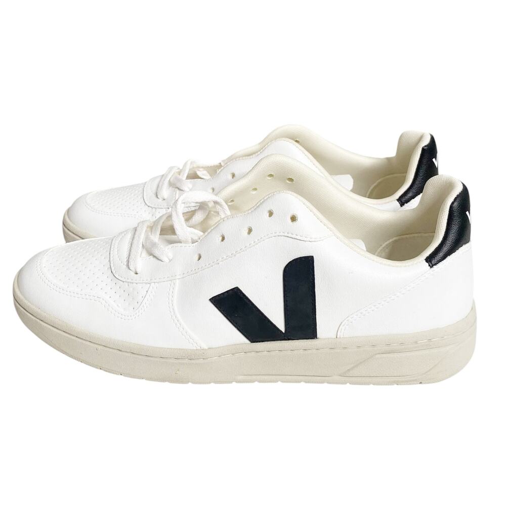 NEW Veja V-10 CWL Men’s Sneakers White Black Size 11 Sustainable Leather